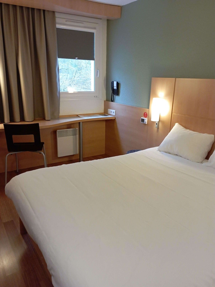 Hotel Ibis Fourmies 12/51