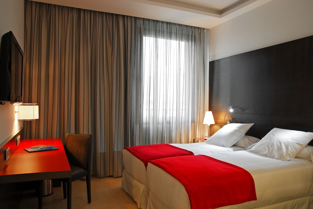 Grupotel Gran Via 678 Hotel 12/50