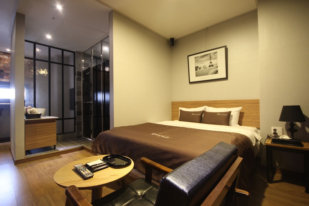 Hotel The May Busan Sasang 10/28