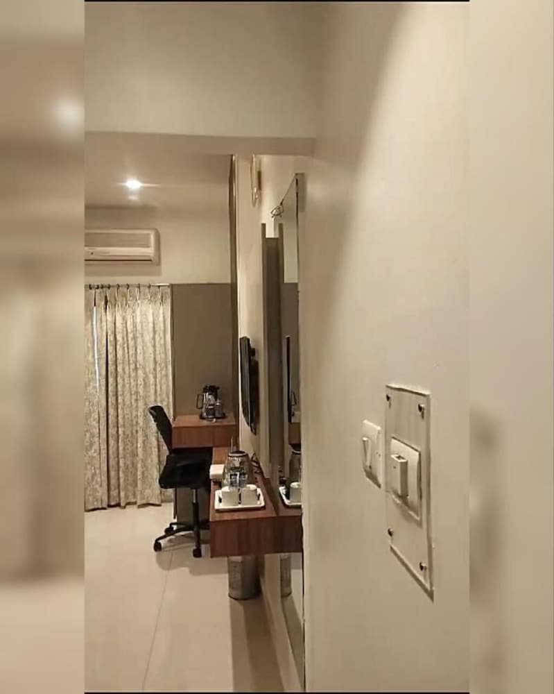 Hotel Annapoorna Residency 18/30