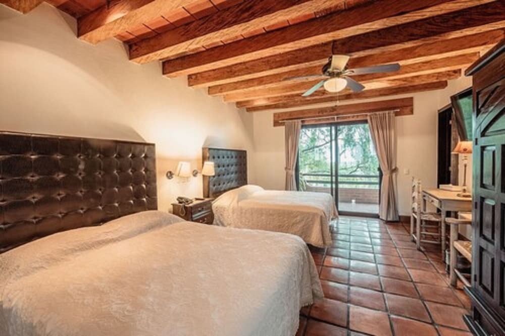 Hotel Quinta San Carlos 47/66