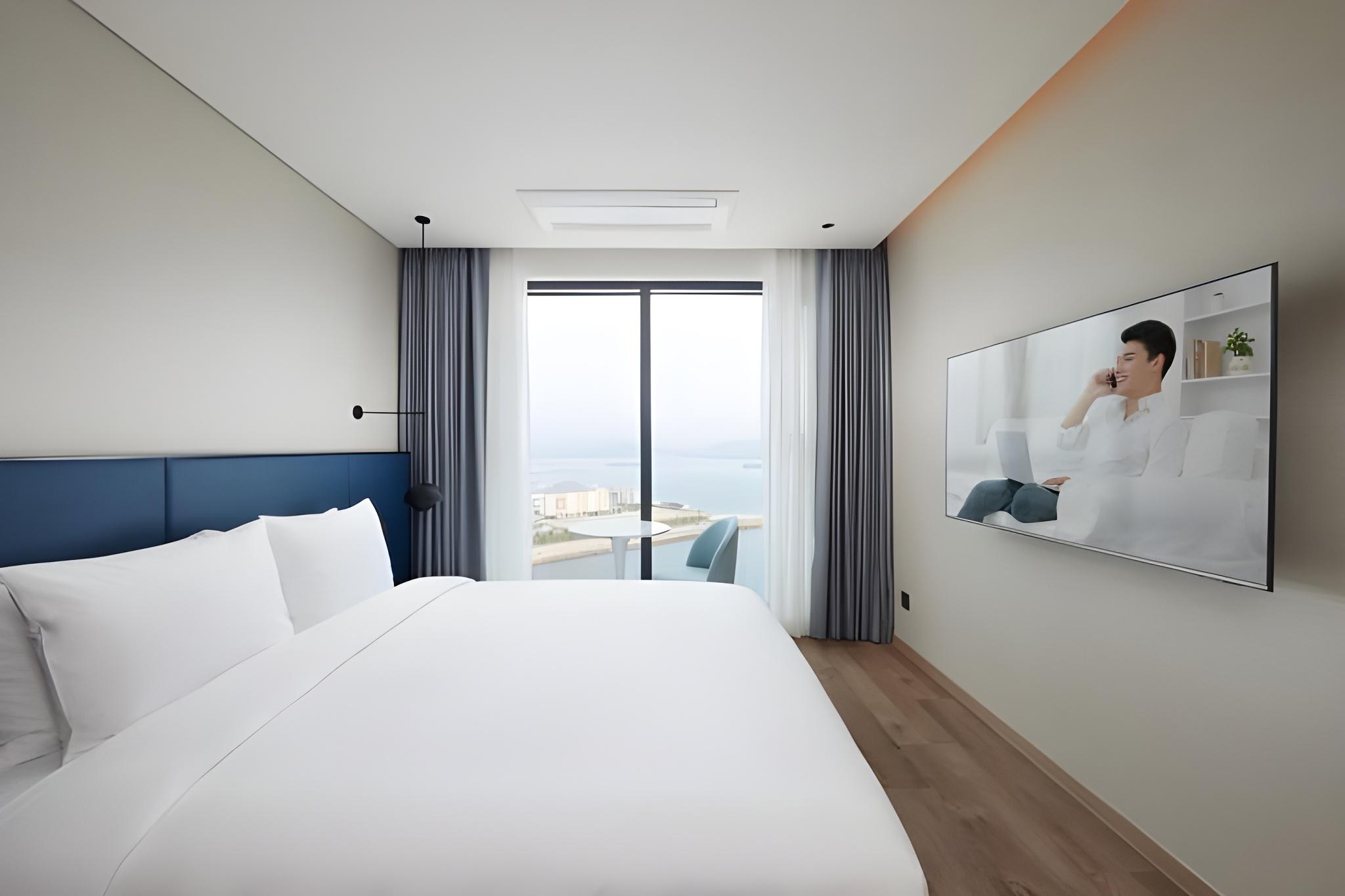 Ocean, Deluxe, King Bed