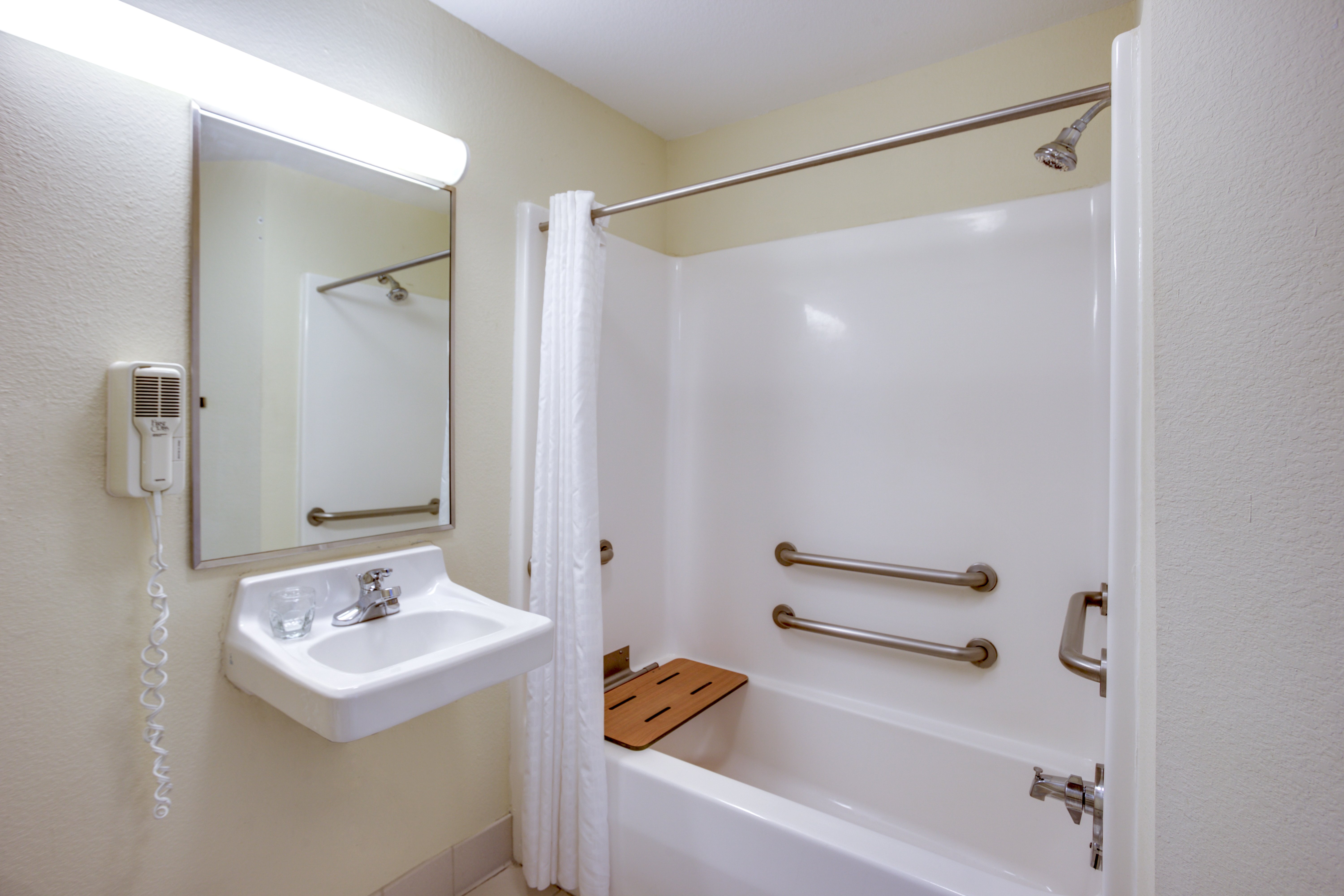 Candlewood Suites Durham Rtp 23/23