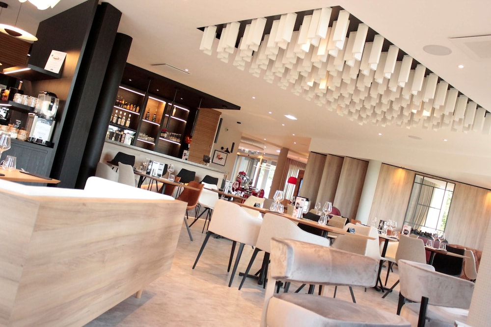 MERCURE Chartres Est 48/65