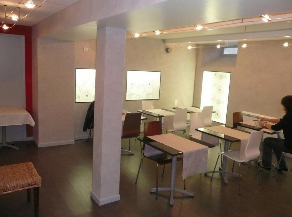 The Originals Boutique, Villa Montpensier, Pau (Inter-Hotel) 38/50