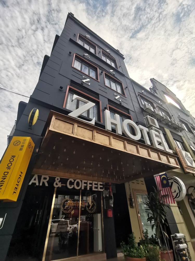 Z Hotel 2/50