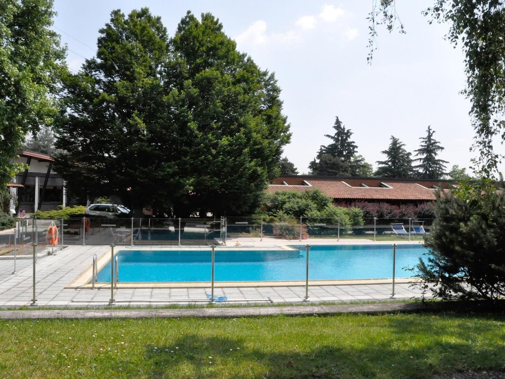 Golf Hotel 40/45