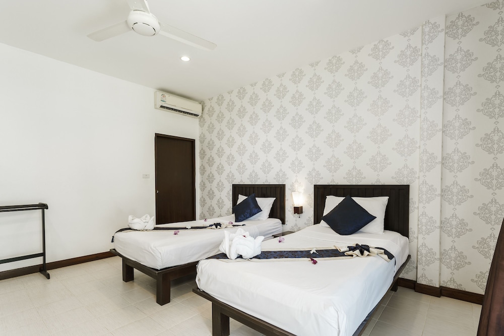 Samui Pier Beach Front Resort 23/80