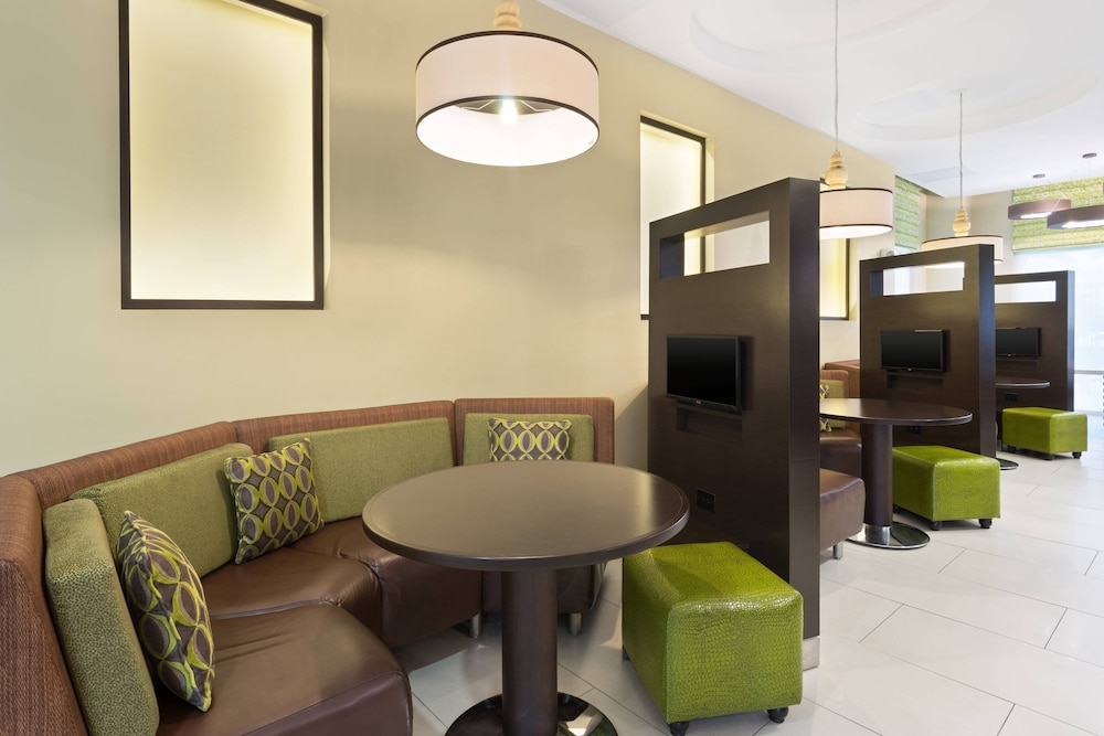 Courtyard By Marriott Kingston Jamaica 51/51