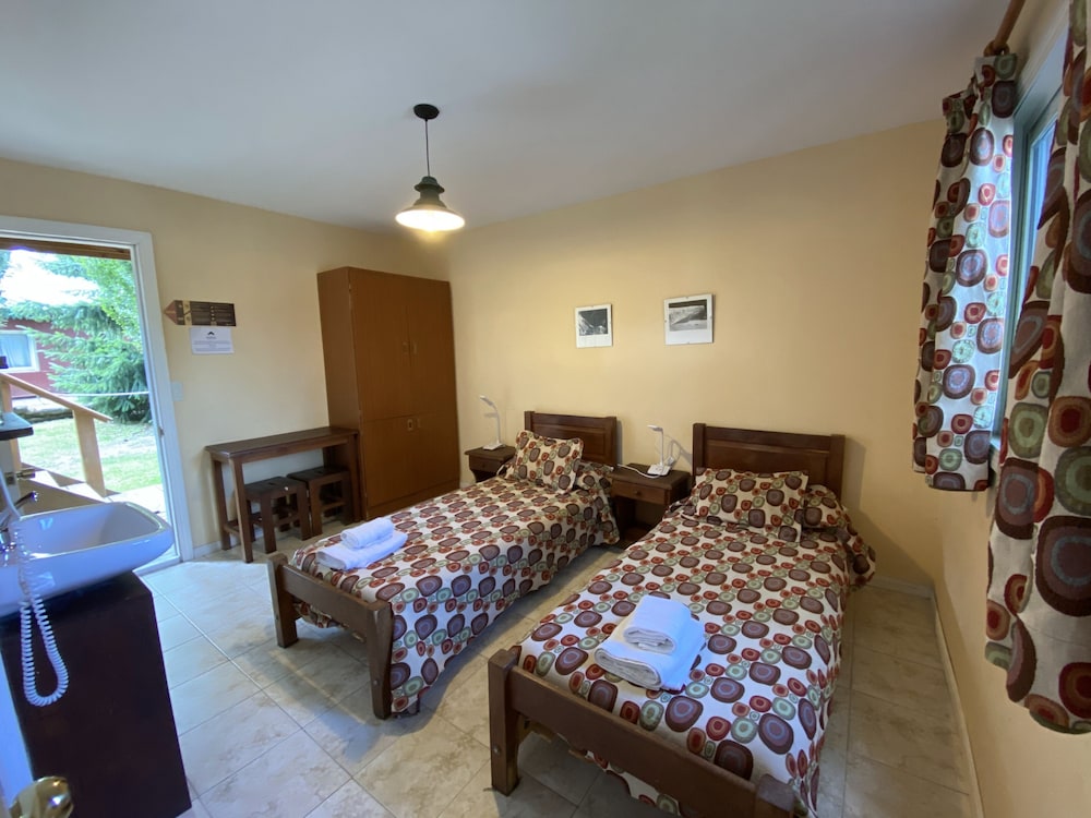 Hostel del Glaciar Pioneros 23/69