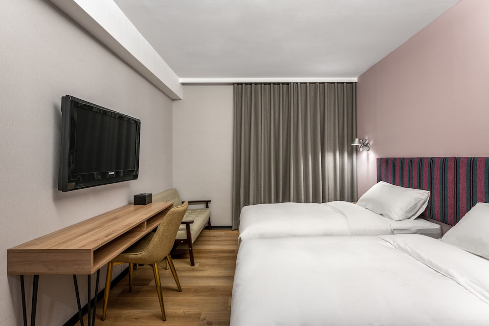 STANDARD, TWIN BEDS