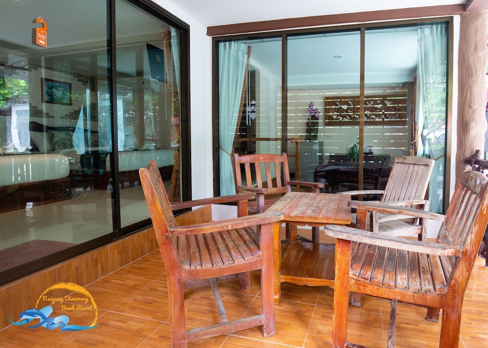 Naiyang Discovery Beach Resort 40/50