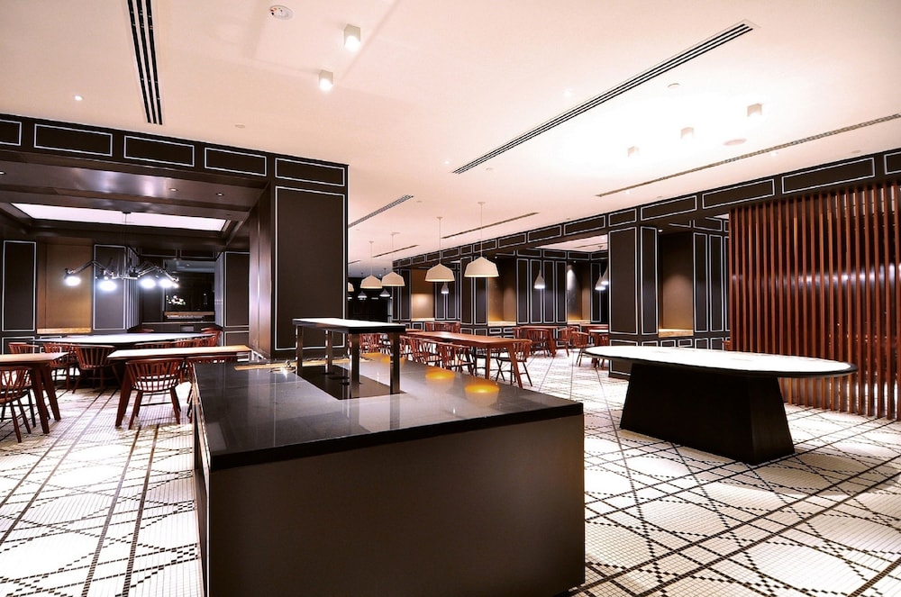 G Hotel Kelawai 35/45