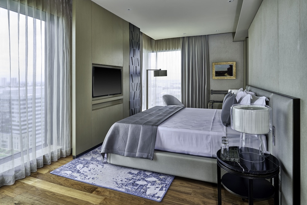 The Den Bengaluru, LXR Hotels & Resorts 13/50