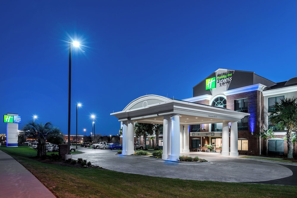 Holiday Inn Express and Suites Florence I-95 and I-20 Civic Ctr, an IHG Hotel 6/70