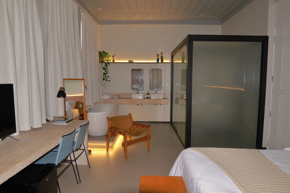 Zank by Toque Hotel 16/50