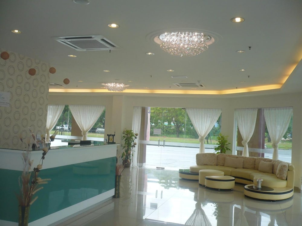 Palette Kota Kinabalu Near by Imago Shopping Mall Formerly Zara's Boutique Hotel 4/53