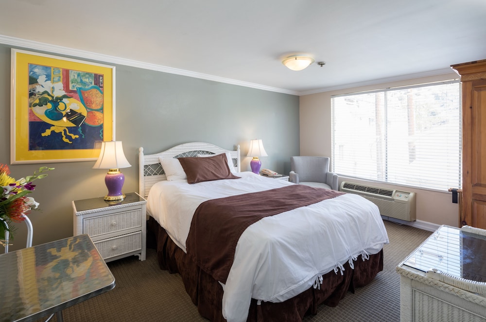 Glenmore Plaza Hotel 27/59