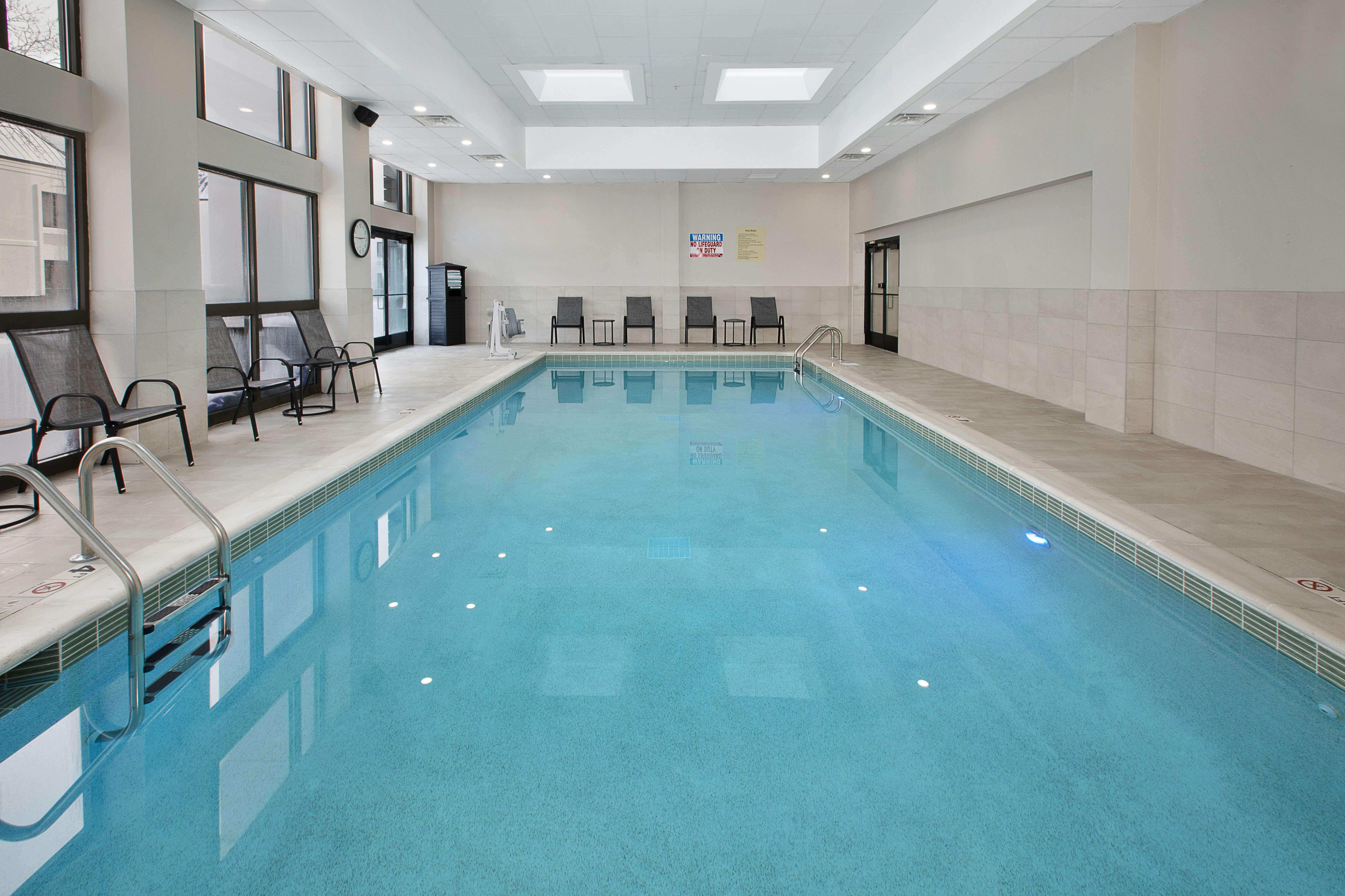Doubletree By Hilton Detroit Novi 26/74