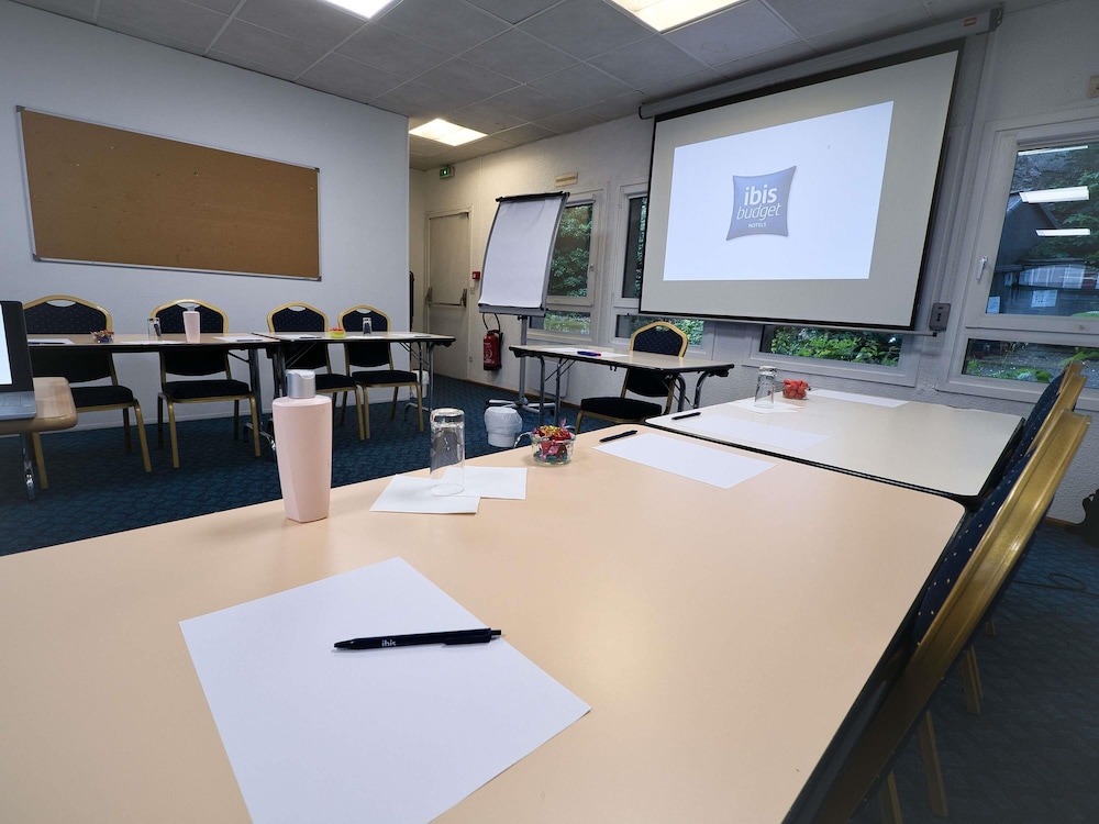 Ibis Budget Blois Centre 50/61
