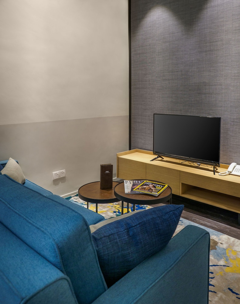 Bahari Parade Hotel Managed By The Ascott Limited 15/17