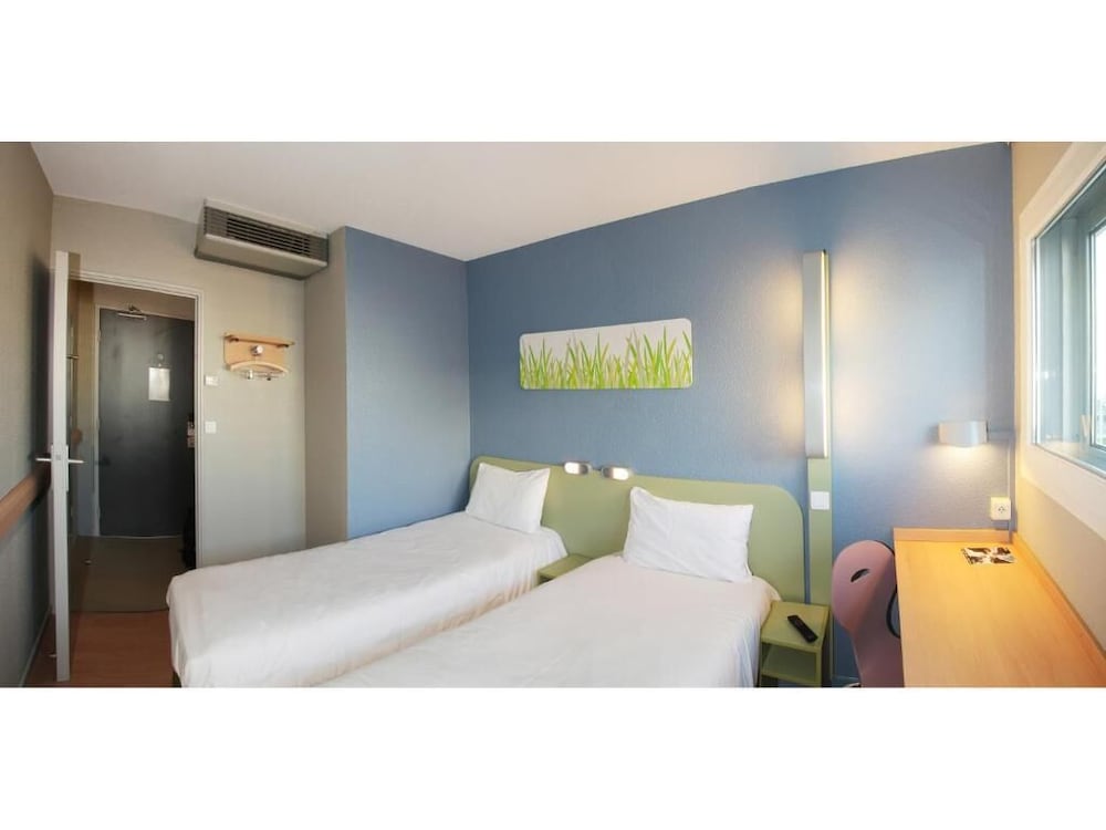 غرفة بسريرين منفصلين، Ibis Budget Tours Centre Gare 5/9