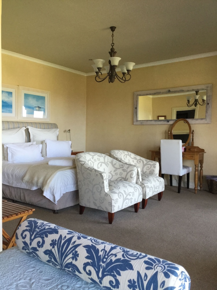 On the Cliff Guest House 26/50