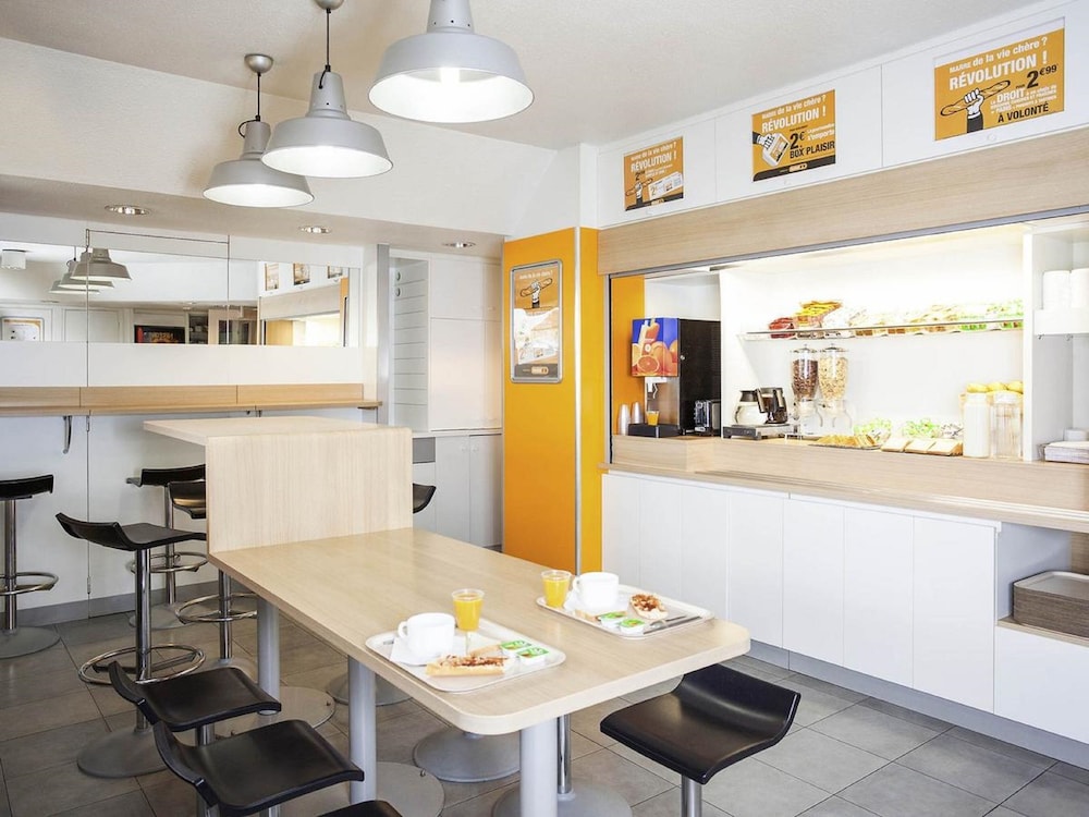 hotelF1 Toulouse Ramonville Hotel 62/69