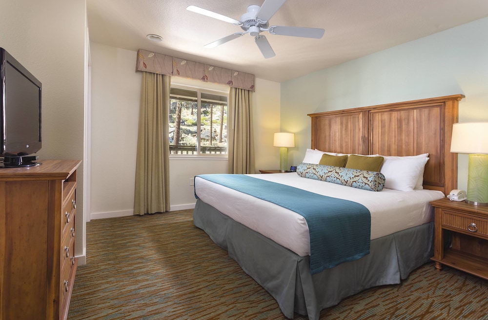 3 Bedrooms, Condo, Deluxe, King Bed, Murphy Bed, Queen and Twin Beds, Kitchen