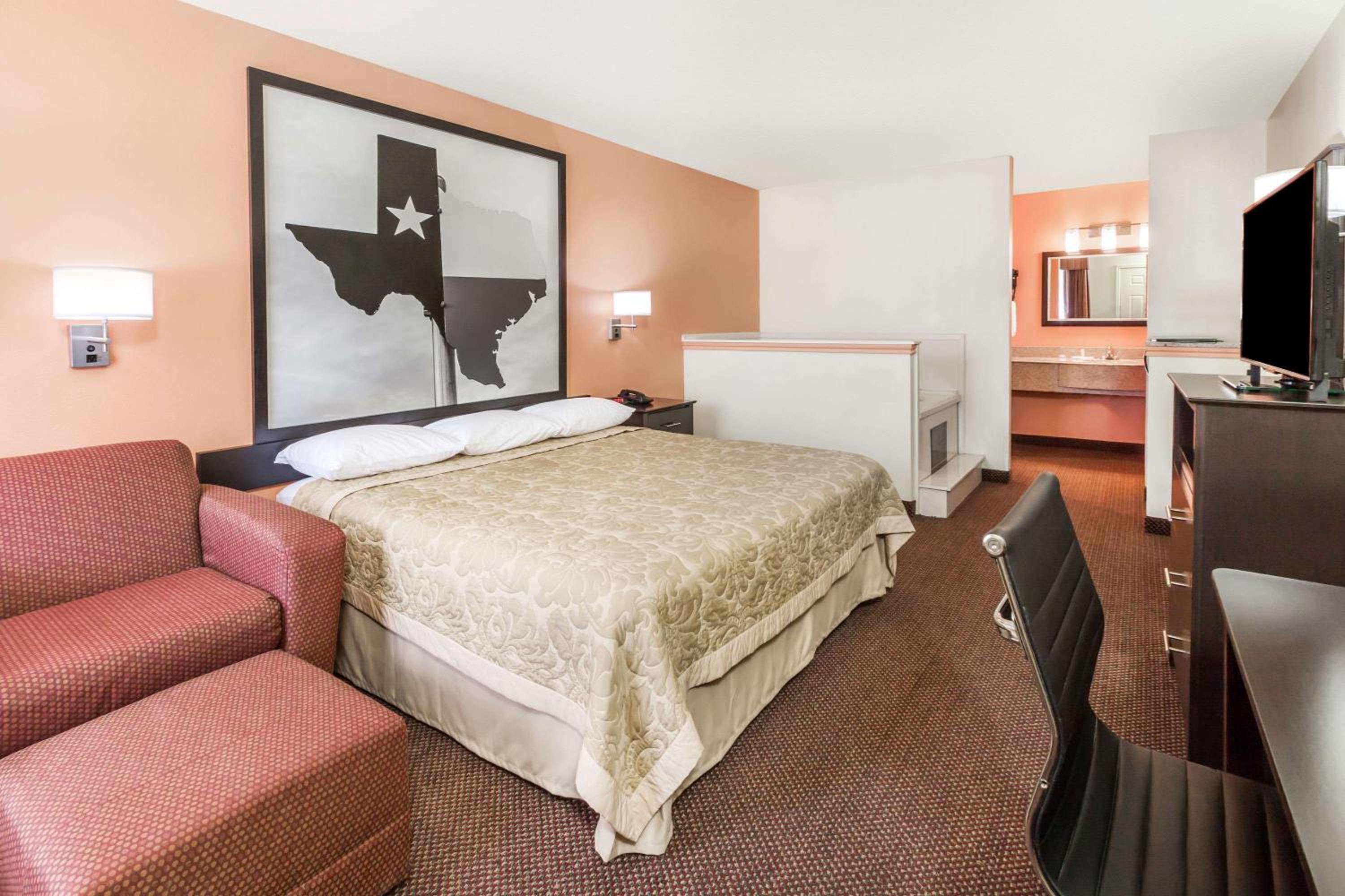Premier Inn Palestine 14/31
