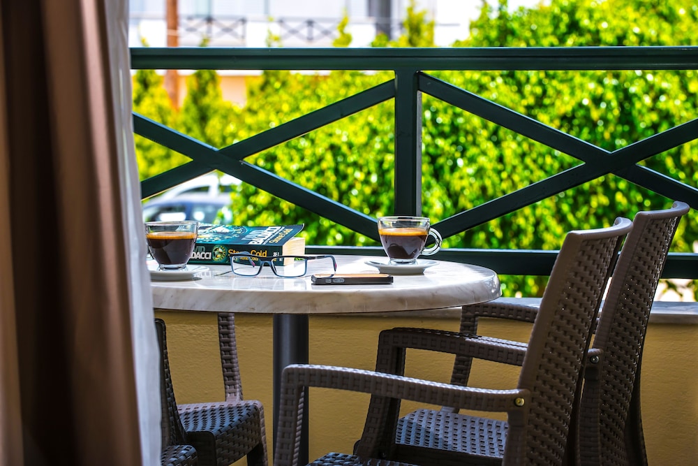Kristalli Hotel 25/40