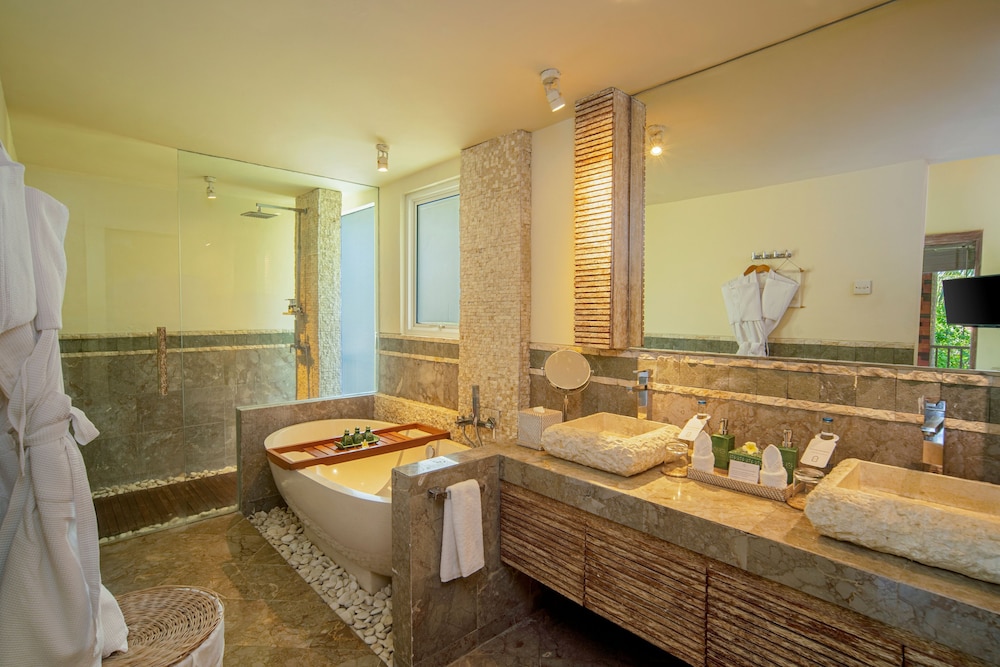 The Royal Purnama Art Suites and Villas - Adults Only 49/50