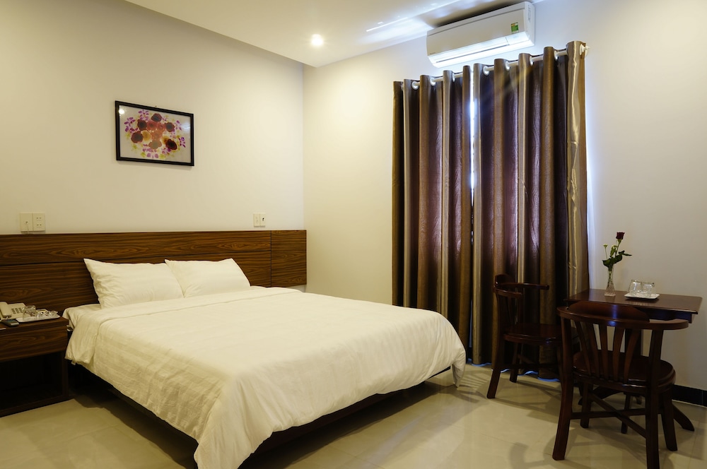SUPERIOR, DOUBLE BED, NO WINDOW