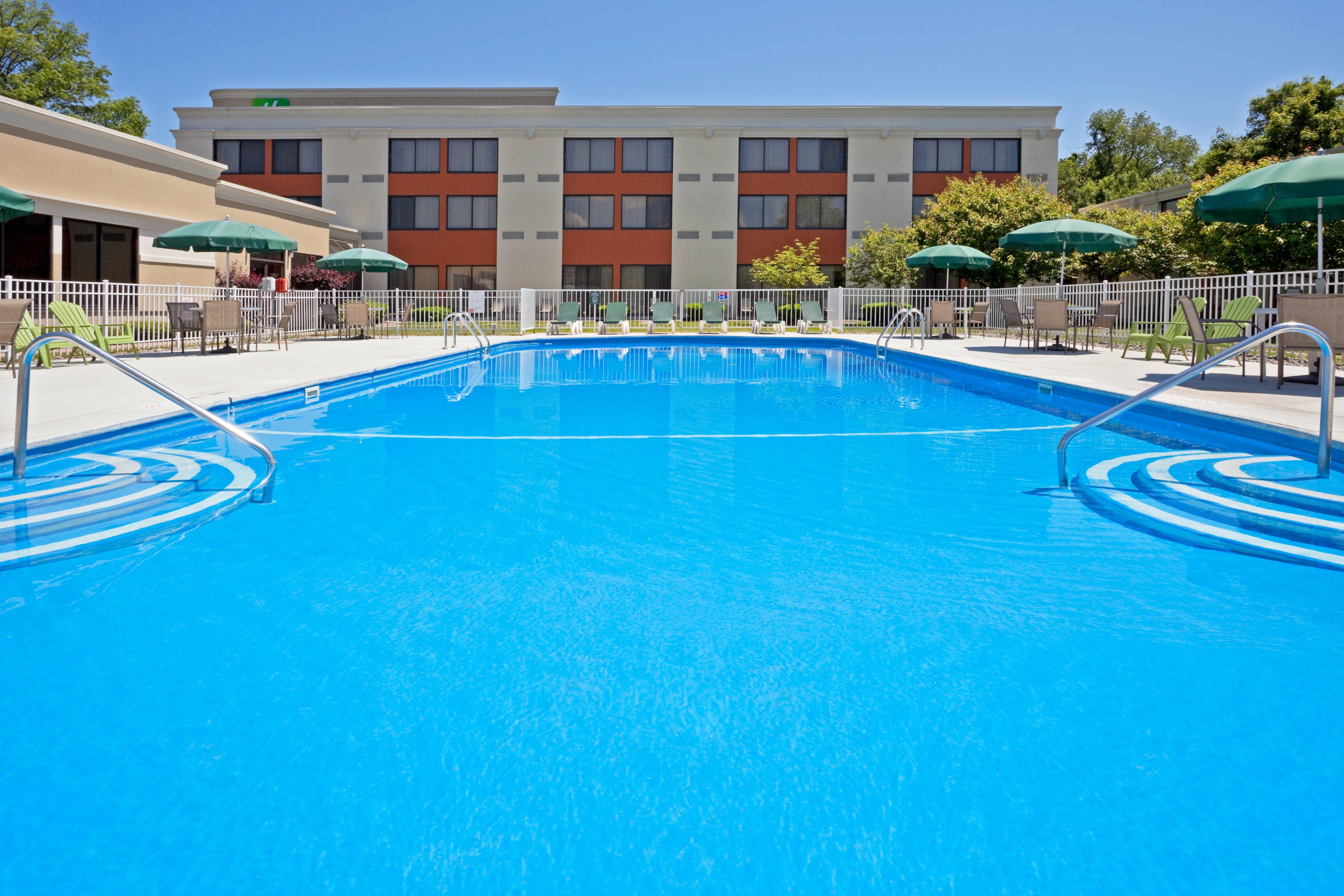 Armoni Inn and Suites 34/57