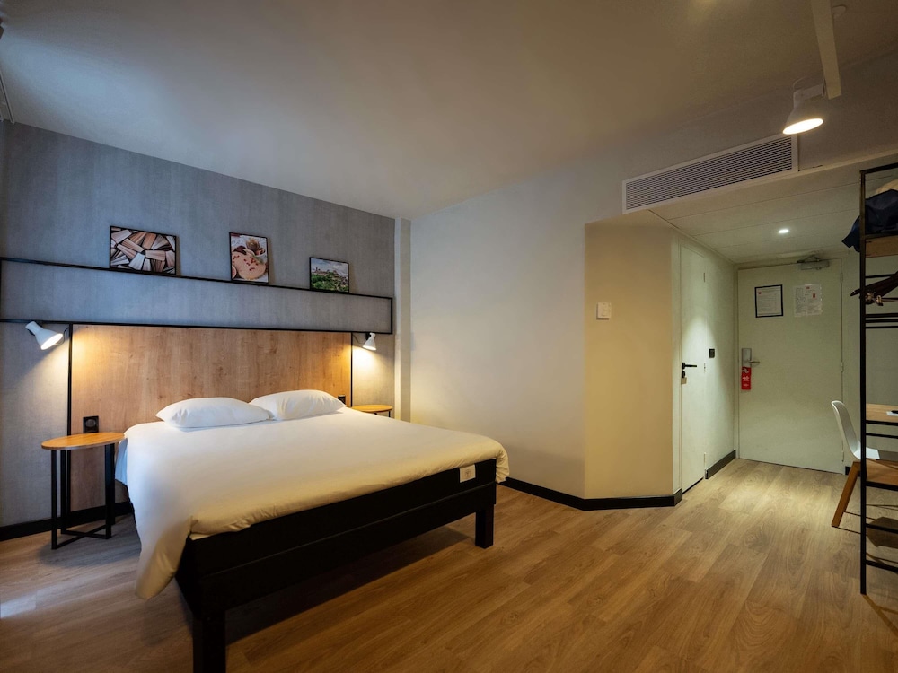 Ibis Brive Centre 15/65