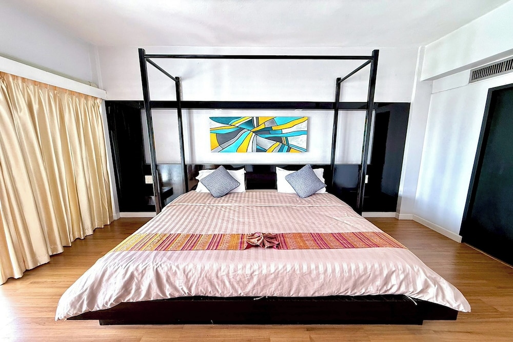 Pailyn Hotel Phitsanulok 19/76