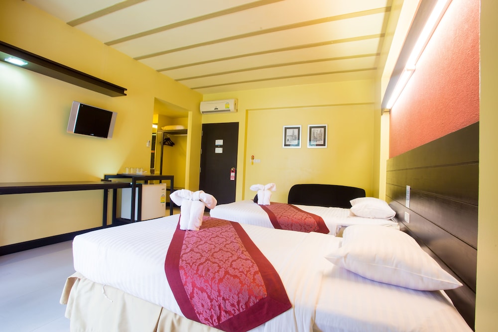 Brookside Valley Resort 14/77