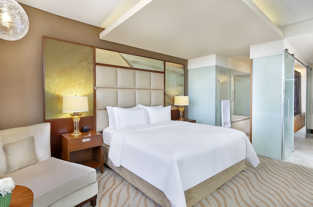 EXECUTIVE, KING BED, PRIVATE GARDEN