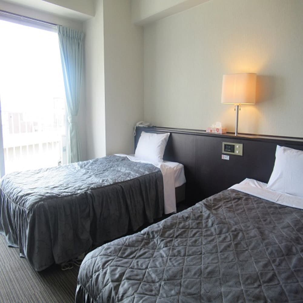 Tsurusaki Hotel 12/50