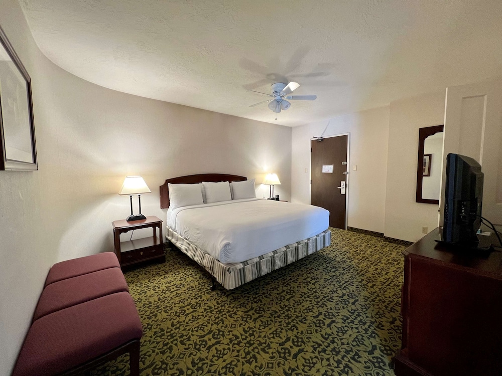 Salt Lake Plaza Hotel 13/39