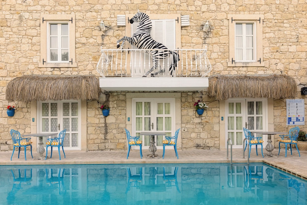 Alacati Roka Tas Otel photo1