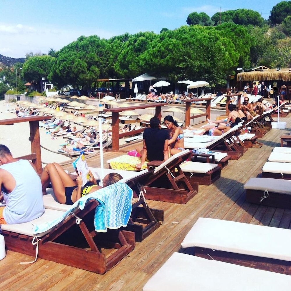 Ayanya Beach & Bistro Bungalows 27/42