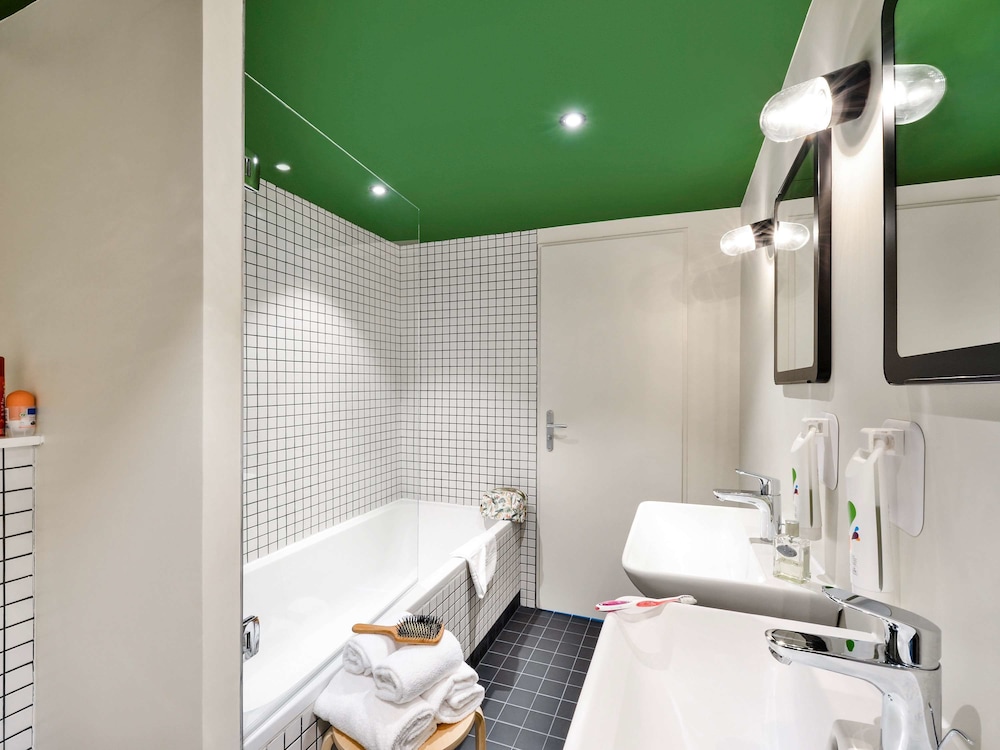 Ibis Styles Lyon Meyzieu Arena Stadium 34/63