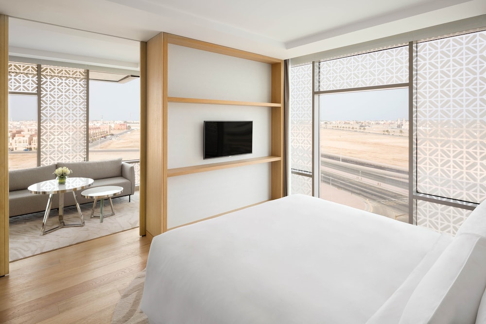 فندق كراون بلازا جدة السلام(Crowne Plaza Jeddah Al Salam) 14/64