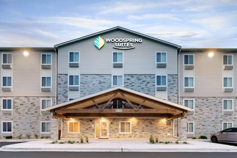 WoodSpring Suites Carol Stream - Chicago 1/37