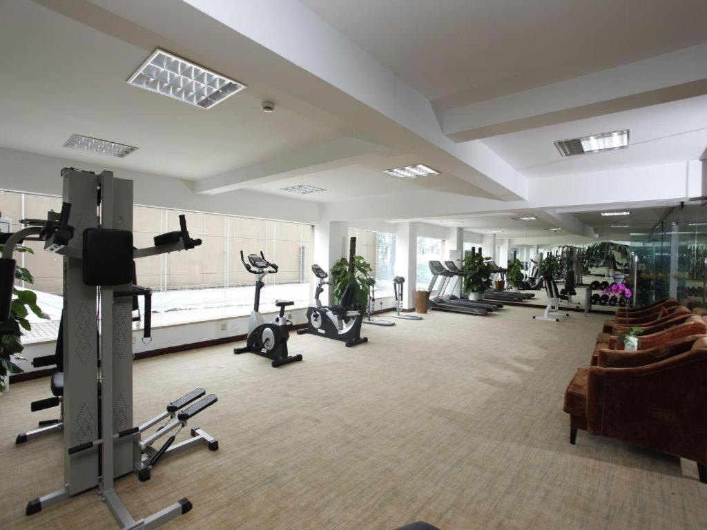 Zijingang International Hotel 32/56