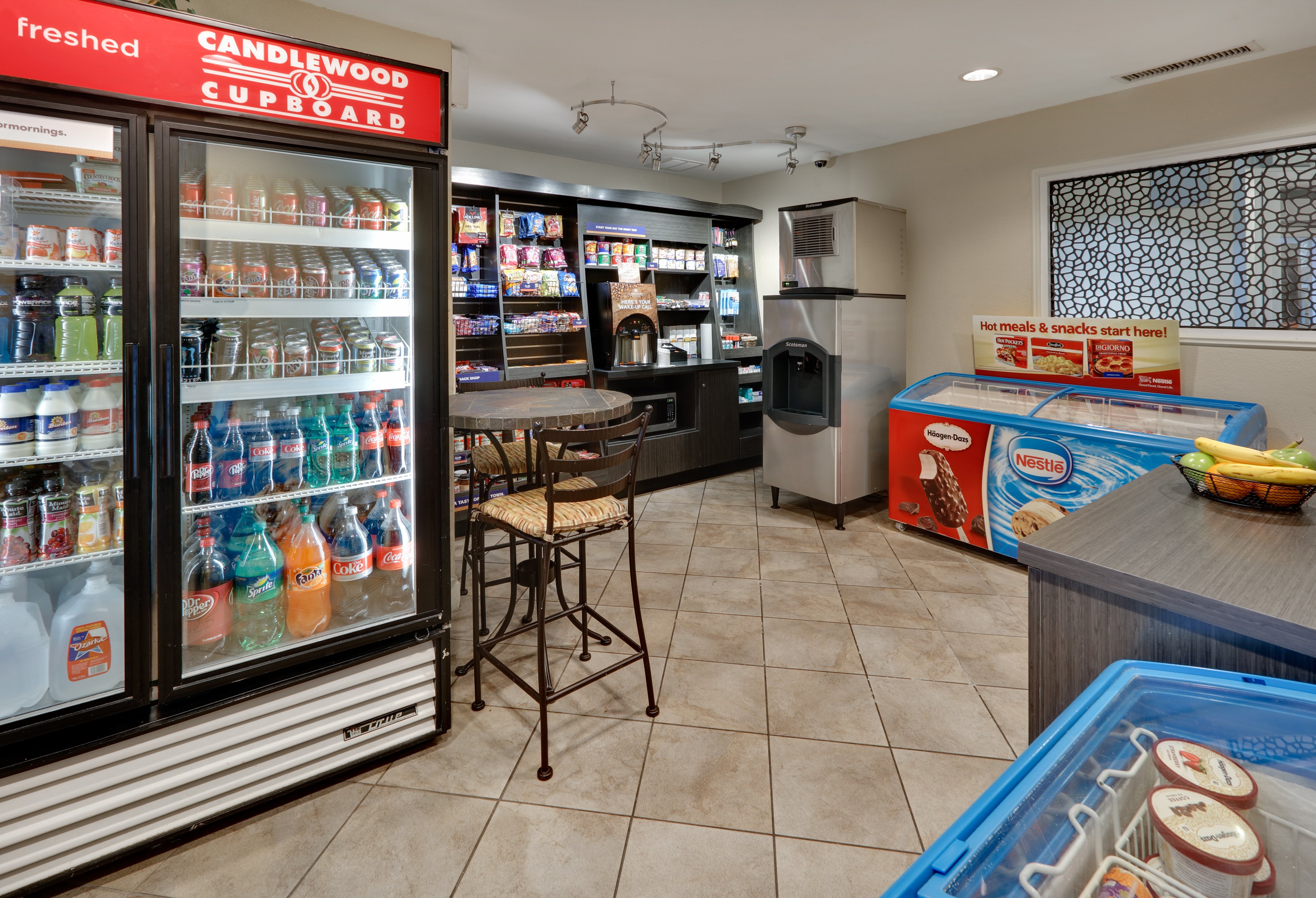 Candlewood Suites Dallas Market Cntr-Love Field 16/22