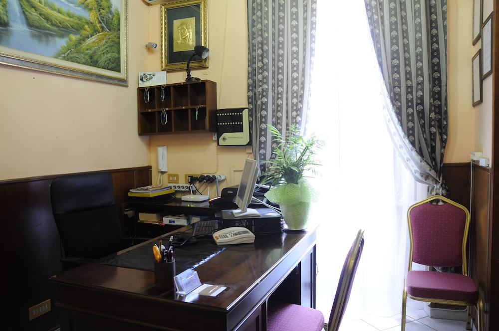 Hotel Farini 14/23
