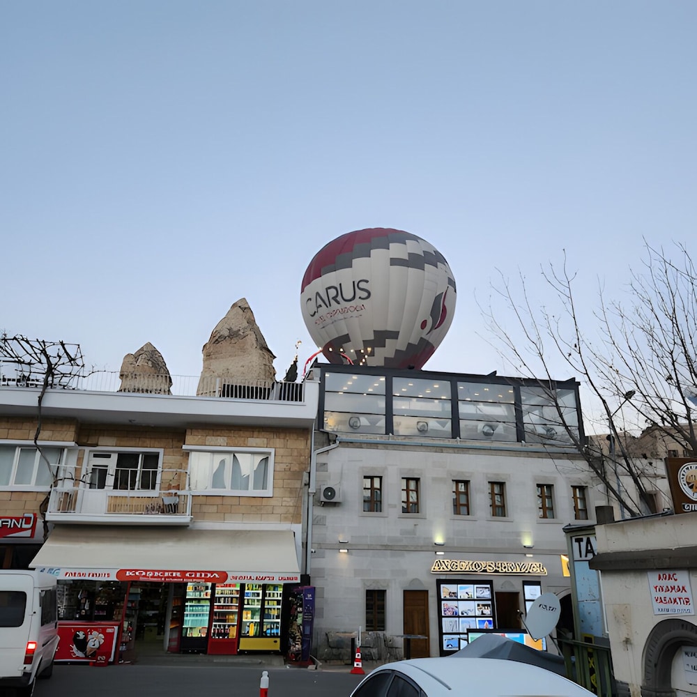 Noahs Ark Cave Hotel 1/50