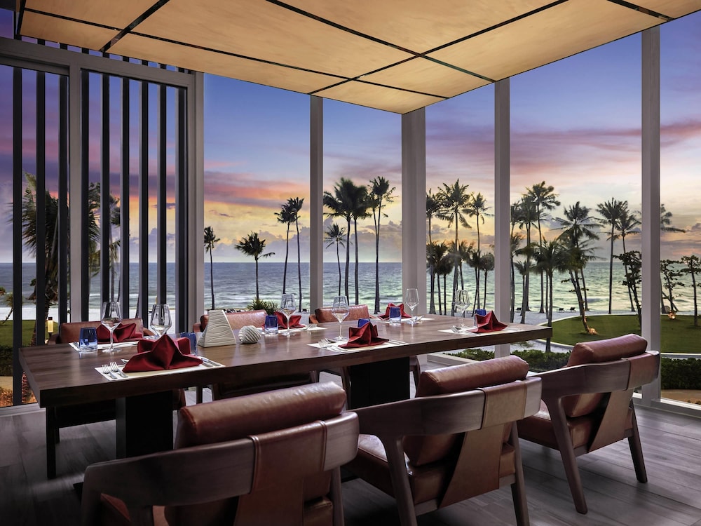 Pullman Phu Quoc Beach Resort 32/47
